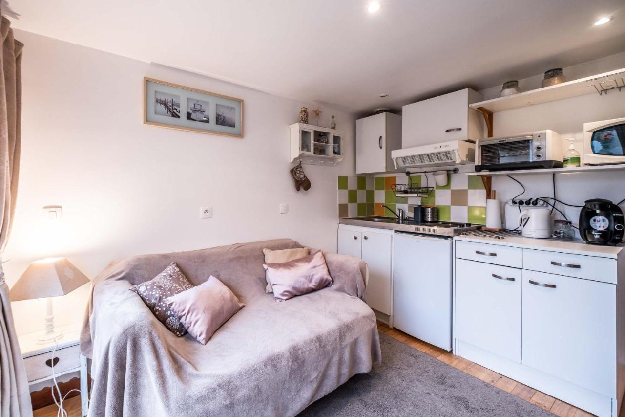 Le De Apartment *